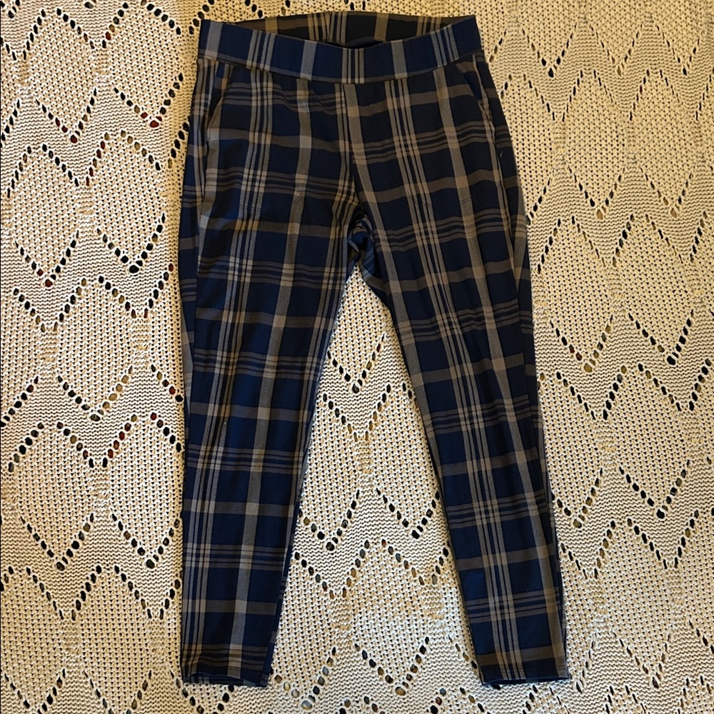 Torrid Navy Plaid Leggings Sz 1 NWOT